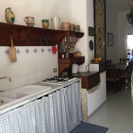 Apartment A Due Passi Dal Mare 8 Posti Letto San Vito Lo Capo
